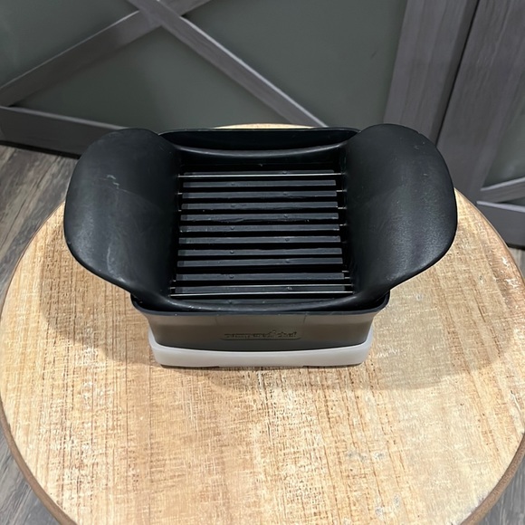 The Pampered Chef quick slice kitchen tool - Picture 1 of 4